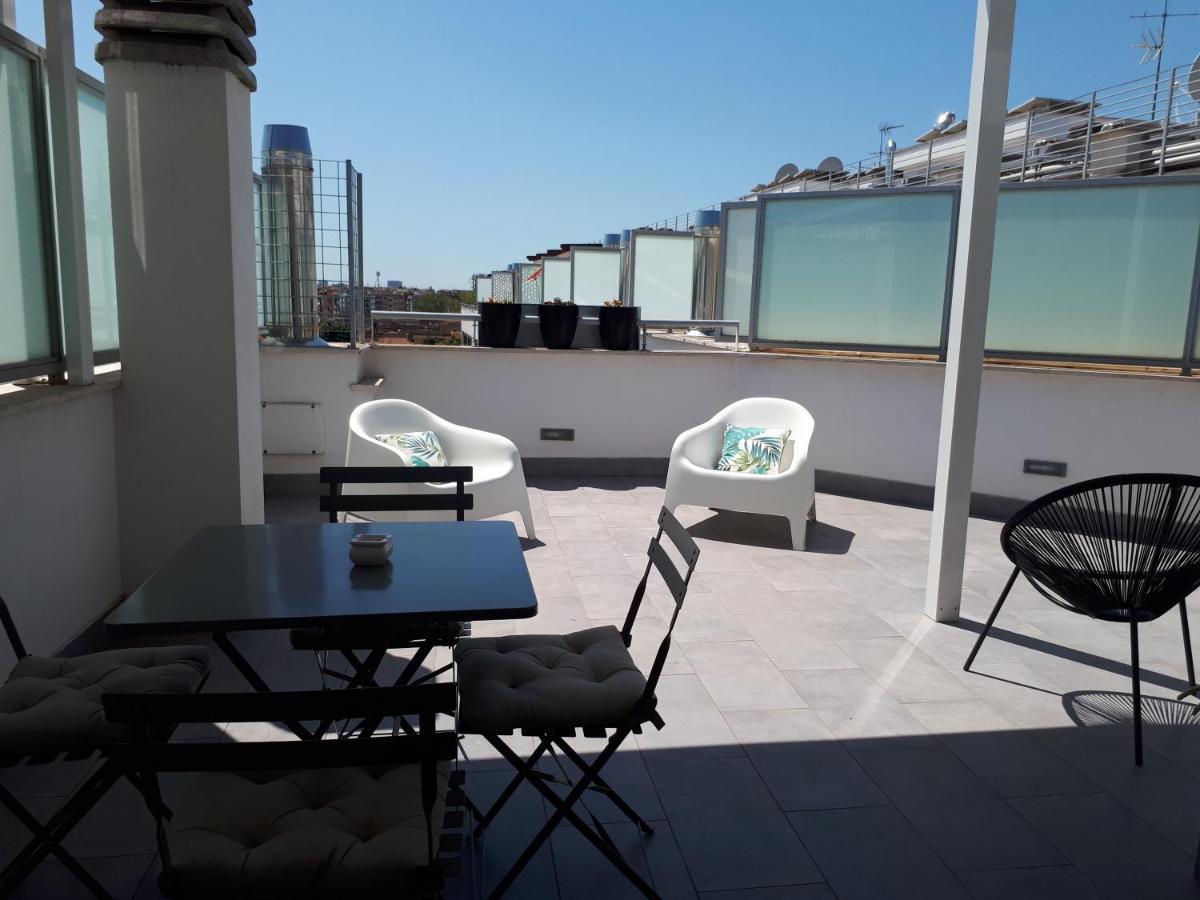 Penthouse 40 In Trastevere With Seasonally Jacuzzi Rome Extérieur photo