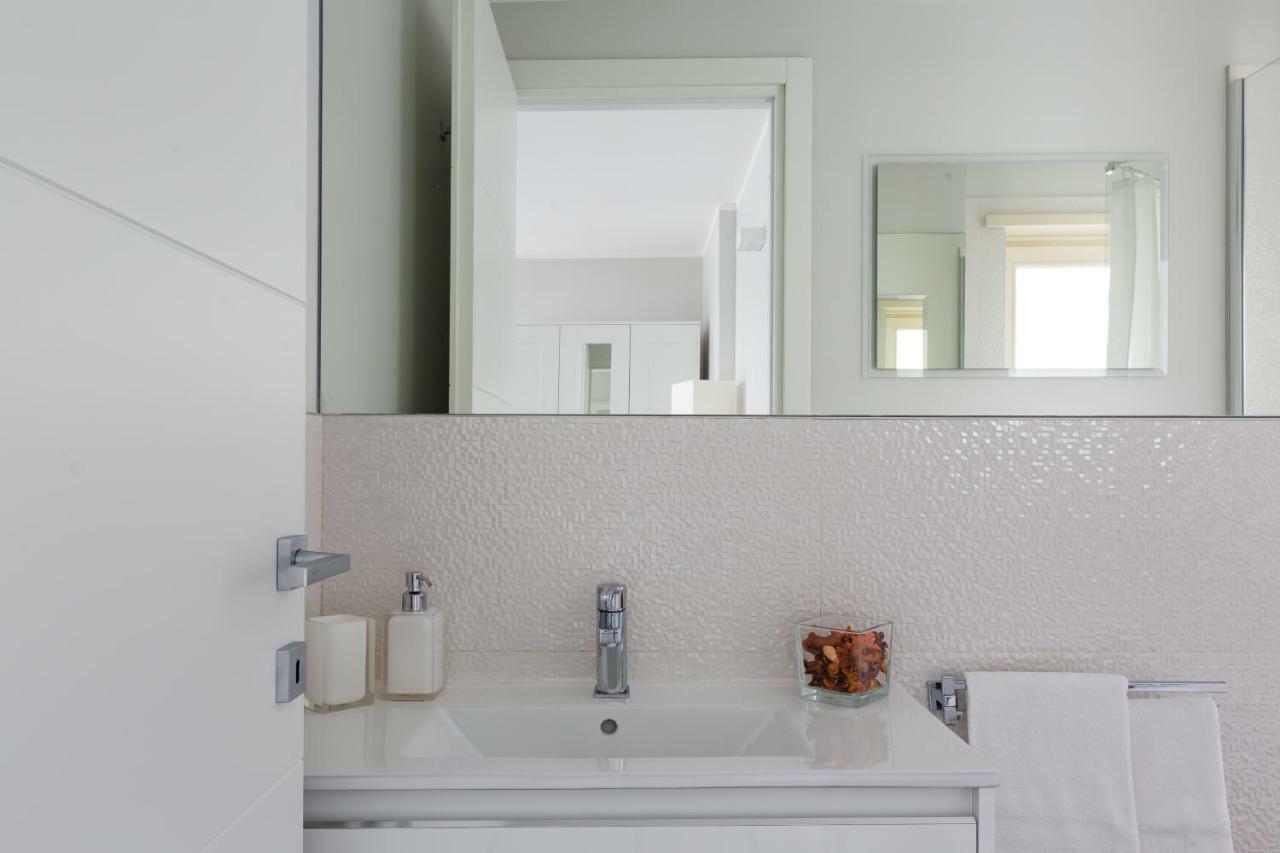 Penthouse 40 In Trastevere With Seasonally Jacuzzi Rome Extérieur photo