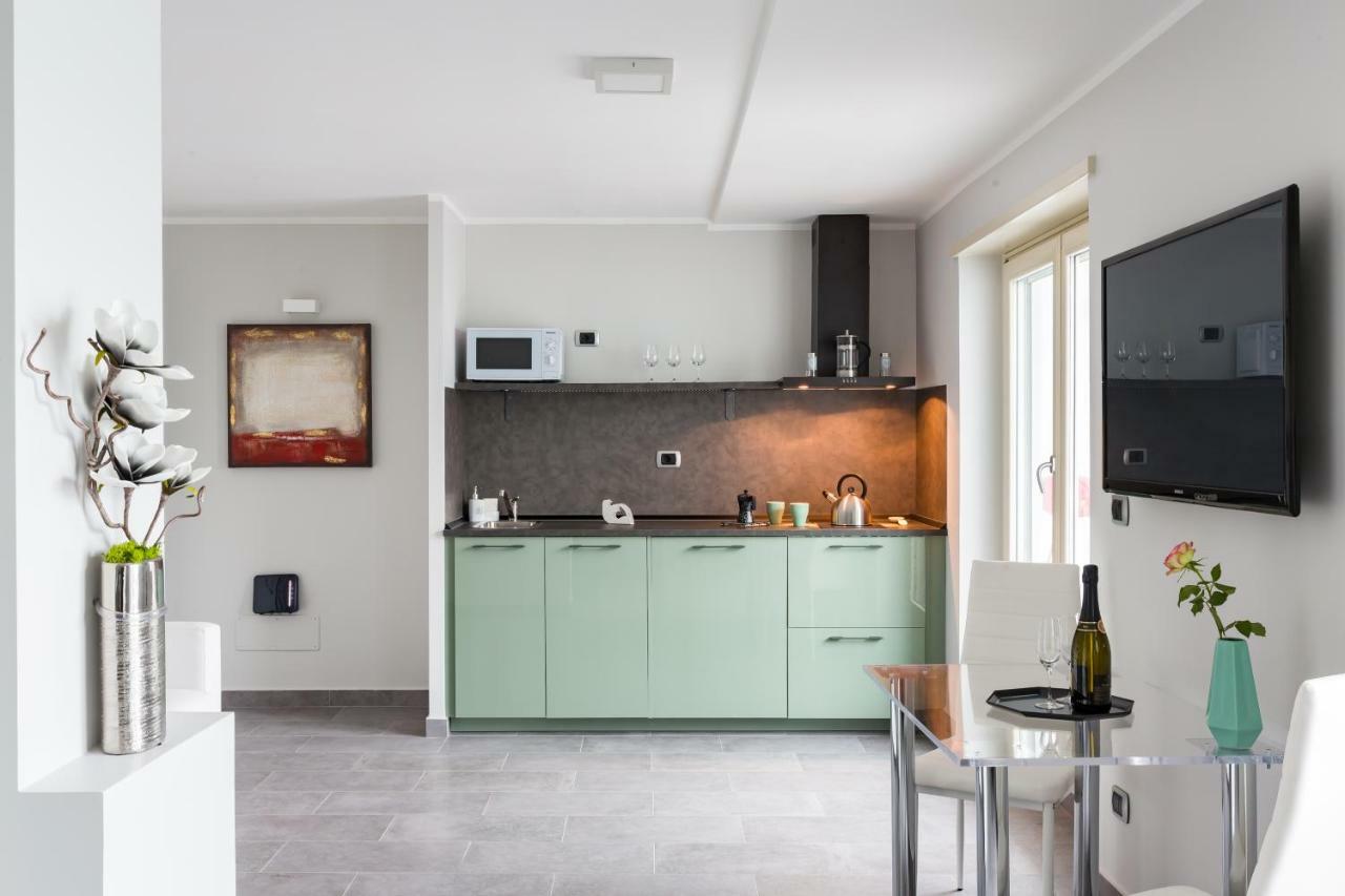 Penthouse 40 In Trastevere With Seasonally Jacuzzi Rome Extérieur photo